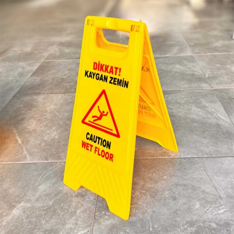 Kaygan Zemin Tabelası - Dubası